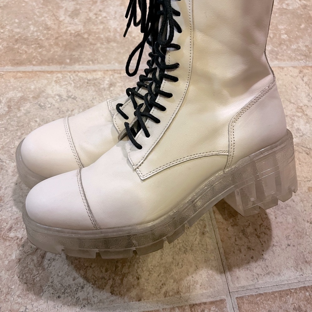 Zara White Combat Boots with Chunky Clear Sole and Lace-Up Design